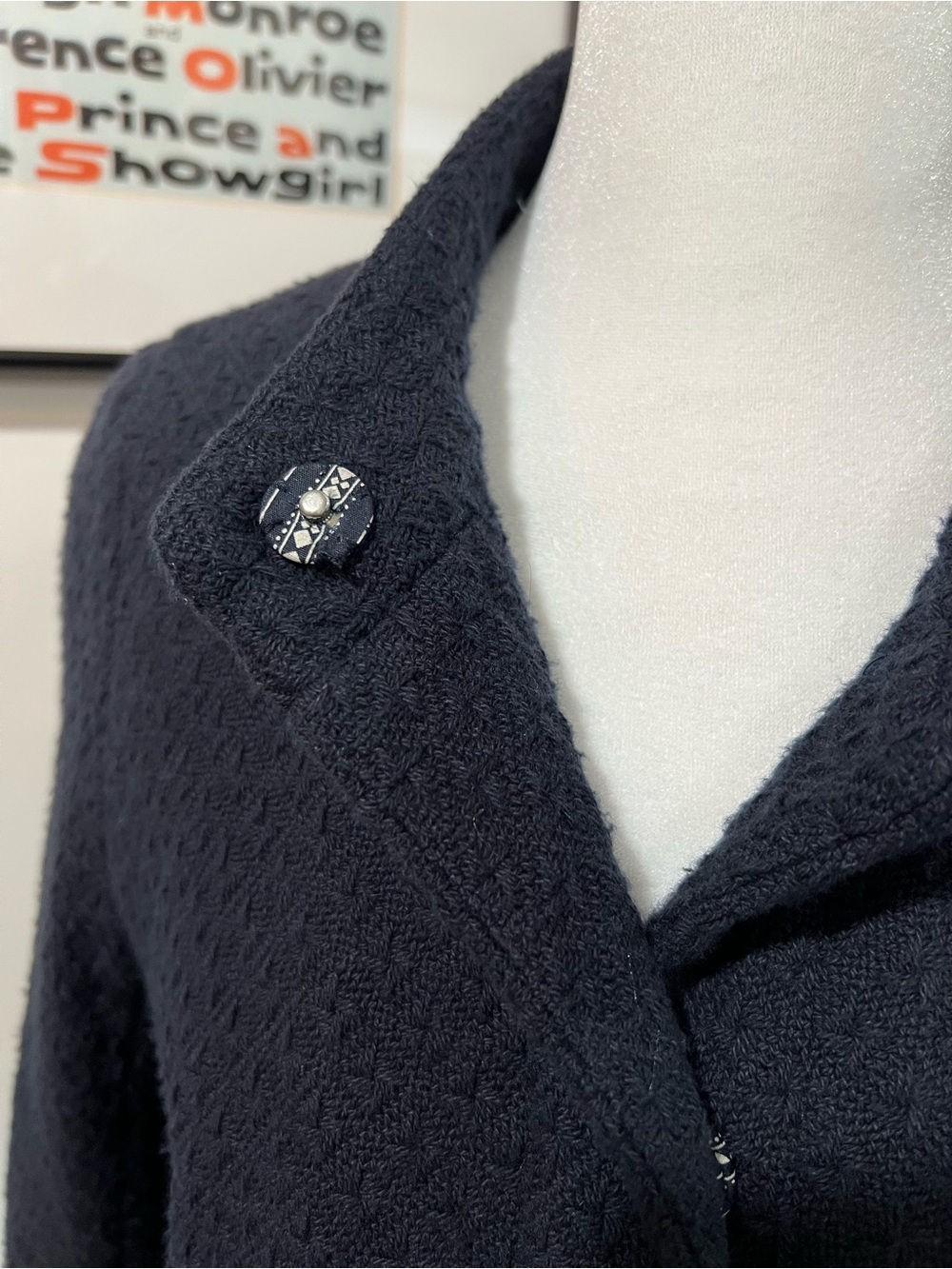 Isaac Mizrahi Navy Blue Y2K Cropped Textured Jacket. 100% Cotton M
